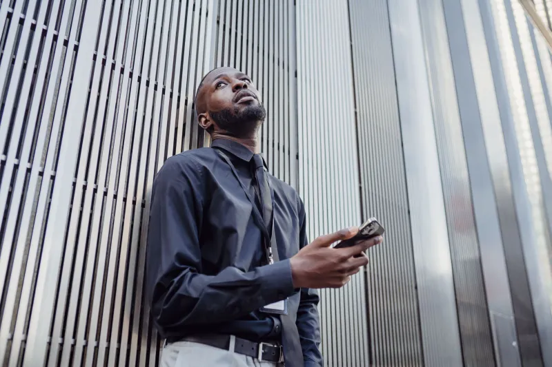 Structured Connections: Why Discerning American Professionals Are Moving Beyond the Swipe